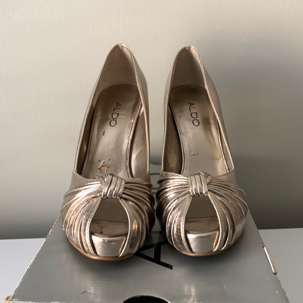 Peep toe Heels 7.5 size